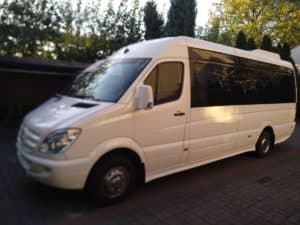 wynajem busa z kierowcą