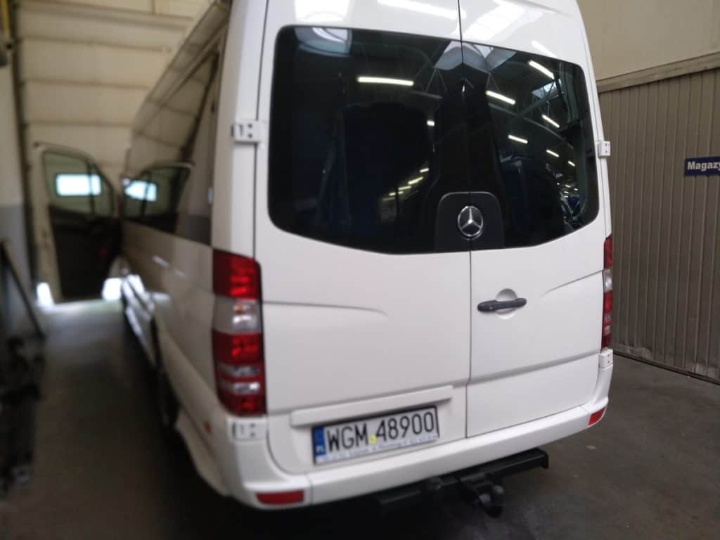 wynajem busa z kierowcą