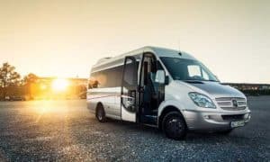 wynajem busa z kierowcą mercedes sprinter vip