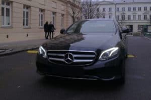 wynajem vanów Mercedes klasa E 5 osob przód