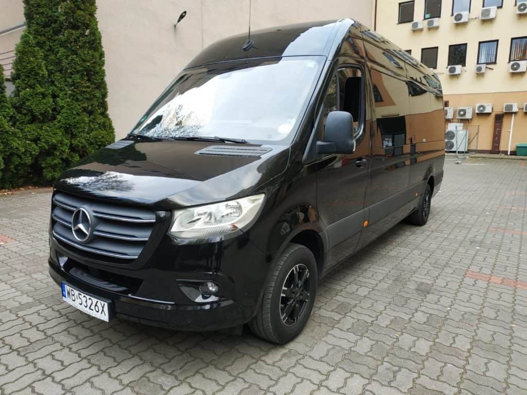 Wynajem busów Warszawa Dar-Trans bus Mercedes Sprinter