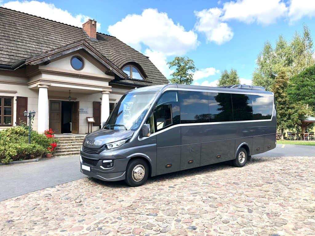 wynajem iveco 30 osob