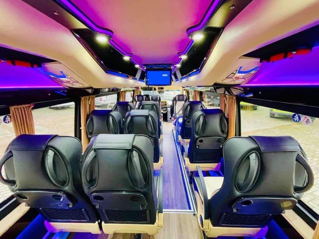 Mercedes Sprinter 20 os.+ kier. srodek