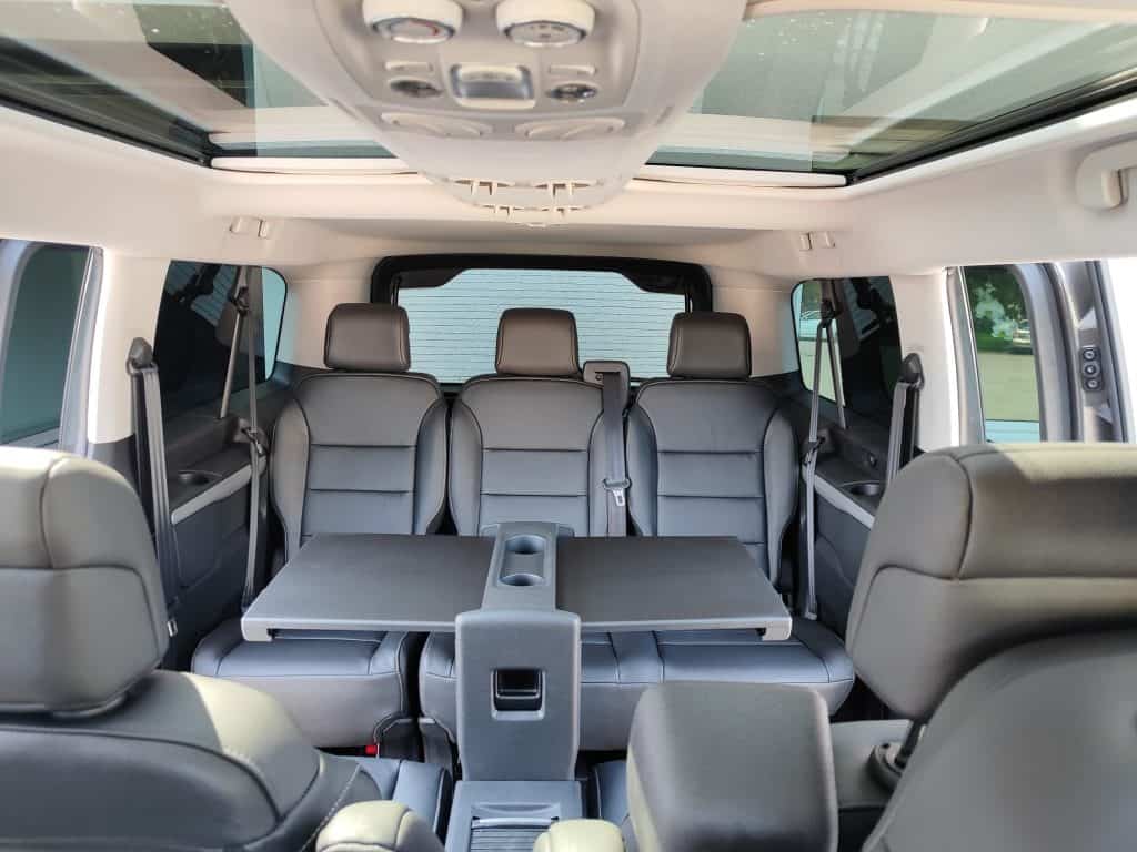 Wynajem busów Toyota Proace srodek