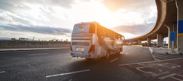 wynajem autokaru tył